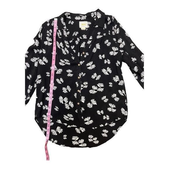 Anthropologie Maeve Black White Bow Button Down Top Size 4 Rayon Lightweight EUC - Picture 3 of 7